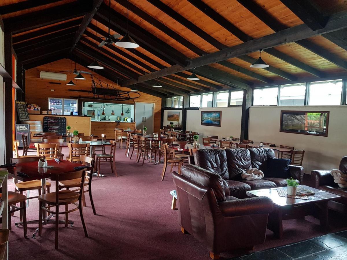 Harrietville Hotel Motel Экстерьер фото