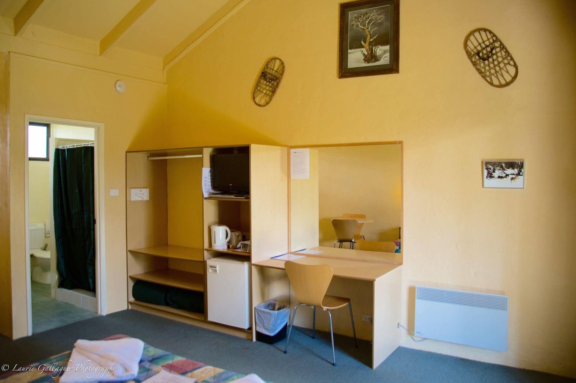 Harrietville Hotel Motel Экстерьер фото